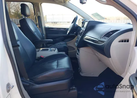 2012 Chrysler Town & Country Touring from USA, damaged, VIN 2C4RC1BG5CR350930